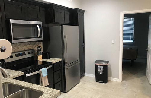 Aransas Pass Apartment | 3- Queens/sleeps 6
