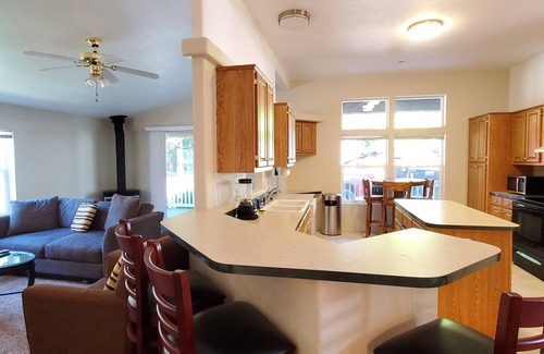 Forks Hotel | Explore 3 Rivers Resort: Family-Friendly Getaways Await