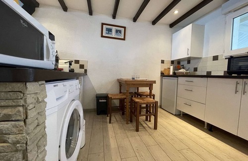 Port District Apartment | Cozy Apartment in Châtelaillon-Plage with Ocean View