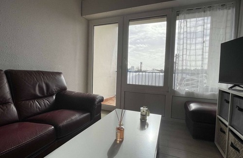 Port District Apartment | Cozy Apartment in Châtelaillon-Plage with Ocean View