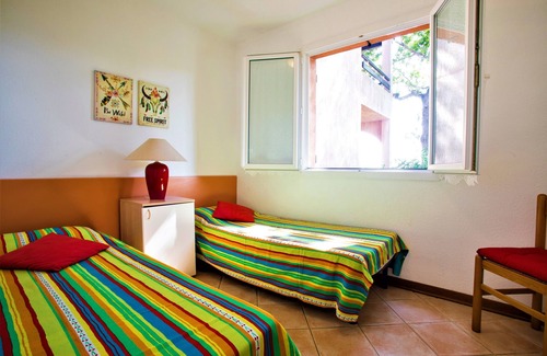 Ghisonaccia Resort | Experience Crystal Clear Waters: Ideal Three-Room Apartment