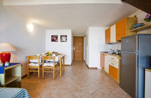 Ghisonaccia Resort | Experience Crystal Clear Waters: Ideal Three-Room Apartment
