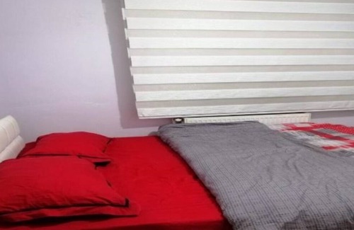 Bagcilar Apartment | Convenient 3-Room Apartment Near Park and Transportation