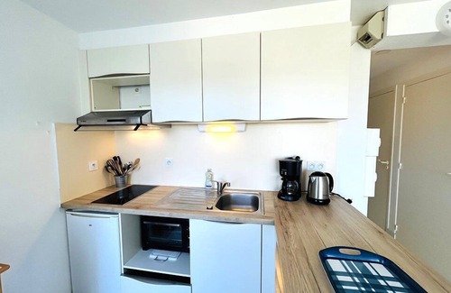 Guidel-Plages Apartment | Spacious 3-Room Apartment with Remarkable Sea View