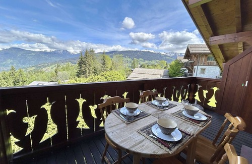 Combloux Apartment | 3-Room Apartment + Mezzanine, 7 Sleeps, 2 Balconies, Parking