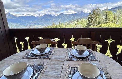 Combloux Apartment | 3-Room Apartment + Mezzanine, 7 Sleeps, 2 Balconies, Parking