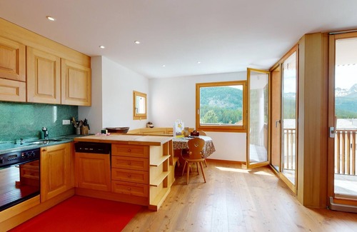 Pontresina Apartment | Spacious 3-Room Apartment with Kitchen & Wheelchair Access