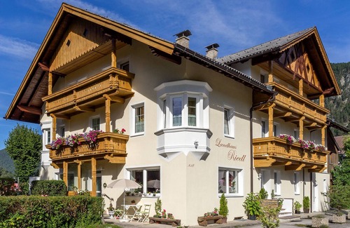 Scharnitz Apartment | 3-Room Apartment with Panoramic Views at Landhaus Riedl