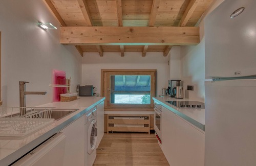 Le Planellet Apartment | Cozy Megève Apartment with 2 Bedrooms and Spa Access
