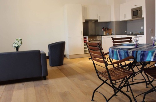 Rochefort Apartment | Family-Friendly Apartment Rochefort with Spa & Kitchen Access