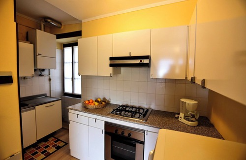 Cannobio Apartment | Lovely 3-Room Apartment with Balcony on Cannobio Promenade
