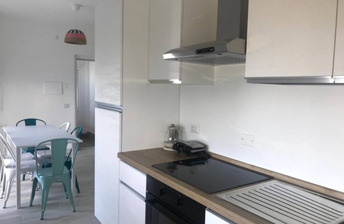 Carciano Apartment | 3-room corner apartment with balcony and fantastic lake view