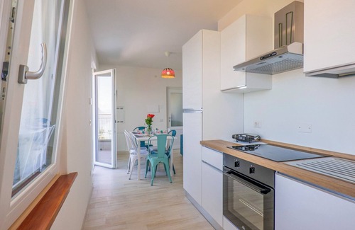 Carciano Apartment | 3-room corner apartment with balcony and fantastic lake view