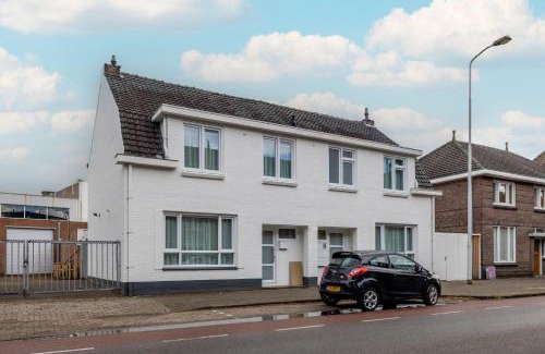 Strijp House | Family-Friendly 3-Room Retreat with Patio in Prime Location