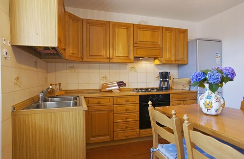 Cannero Riviera House | Relaxing 3-Room Rustico with Outdoor Area in Sunny Spot