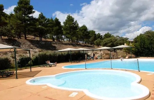 Murs Apartment | Discover VVF Luberon Provence: Pool, Spa & Family Friendly