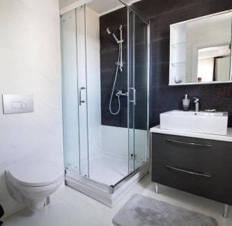 Stefanestii de Jos Apartment | Oceanfront 3 Rooms A502 StayInn by Cosmopolis - Rated 8.8