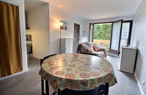 Le Penon Apartment | Elegant Seignosse Le Penon Retreat with Pool & Ocean View