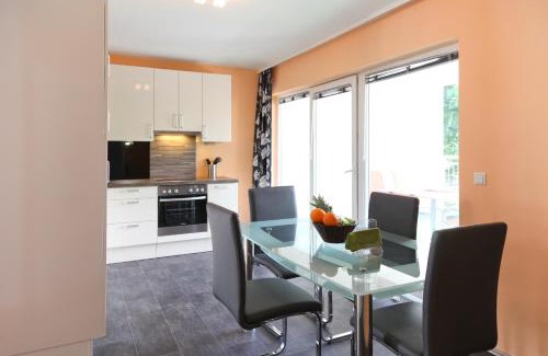 Meidling Apartment | 3 rooms Sunny Apartments-Schoenbrunn, 100m2 with balcony