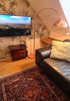 Oberhausen Apartment | Family-Friendly Retreat with 3 Bedrooms & Kitchen Area
