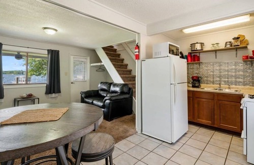 Mayfield Apartment | Relaxing Retreat with Lake Views and Private Balconies
