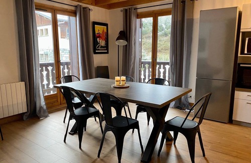 Les Houches Apartment | Charming 3-Star Apartment Near Chamonix with Mont Blanc Views