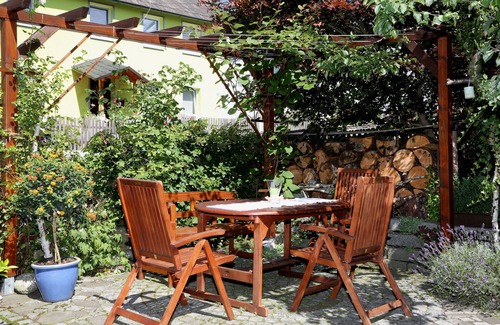 Berg Apartment | Family-Friendly 3-Star Apartment with Ocean Views