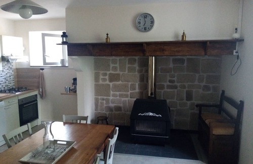 Asson Cottage | Top-Rated 3-Star Gîte with Pool in the Pyrenees