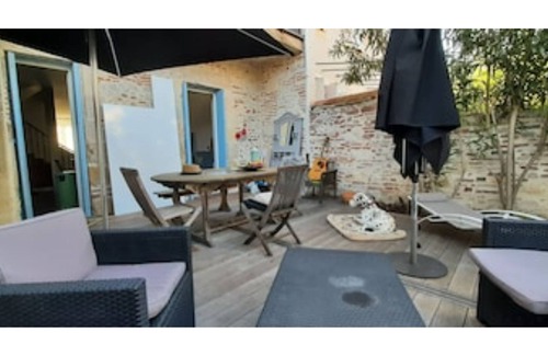 Agen House | Pet-Friendly 3-Star Hotel in Historic Agen Town Center