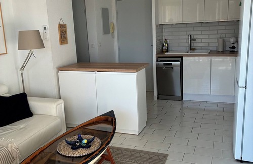 Plage d'Argeles Apartment | Top-Rated 2-Bedroom Apartment with Ocean View in Argelès