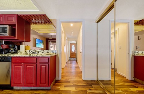 Incline Village Resort | Relaxing Retreat: 3-Story House with Loft Jacuzzi