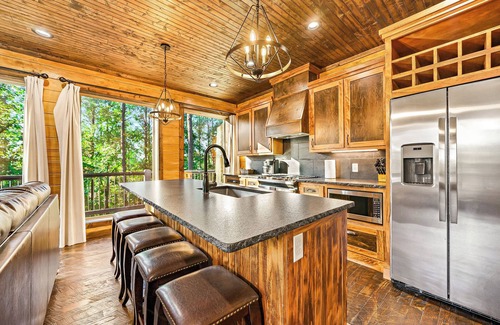 Broken Bow Cabin | Unique Treehouse with Views and Pool Table - Guest Rated 9.8