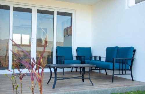 Granada House | 3-Story Villa | Private Pool & Mountain View
