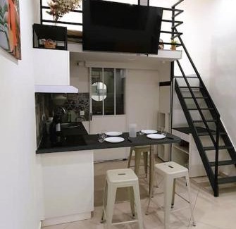 Saint-Denis Apartment | Cozy Studios Surrounding a Charming Communal Patio