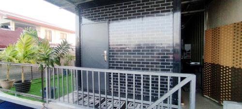 Santa Rosa House | 3 to 6 Pax accommodation - Unit 5 with balcony