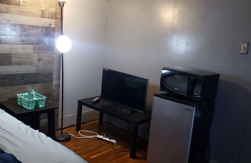 Acipco-Finley House | Cozy Urban Retreat: Double Bed Room near UAB & Sloss