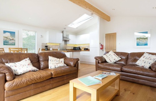 Looe Cottage | Pet-Friendly 3 Valley View: Cozy Cottage in Lanreath