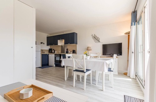 Pornic Apartment | Ideal Getaway: 5-Min Walk to Golf, Beach & Shops