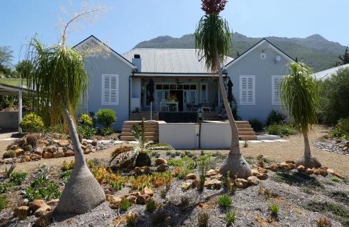 Riebeek Kasteel Apartment | Oceanfront Escape at 3 Walter Street - Rated 9.7/10