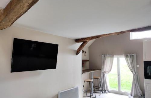 Souce House | Cozy 3 Serenity Gîte in Soucé - Pet & Child Friendly Stay