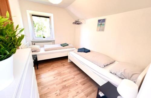 Hagen Apartment | Comfortable 3-Bedroom Stay in Central Hagen Süd