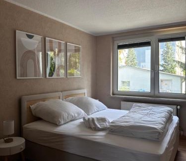 Hennickendorf Apartment | Comfortable 3-Room Vacation Stay with Balcony Near Lake