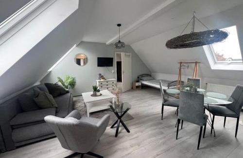 Kirchhain Apartment | Cozy 3-Room Monteurewohnung in Kirchhain for Families