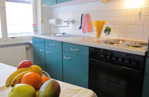 Uehlingen-Birkendorf Apartment | Family-Friendly 3-Room Apartment 'Bühlblick' with Kitchen