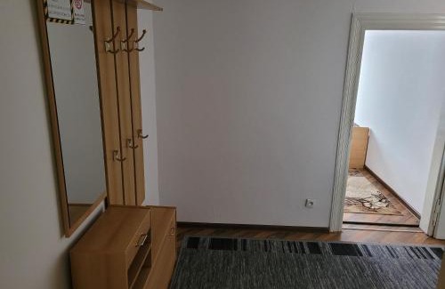 Goßnitz Apartment | Family-Friendly 3-Room Apartment with Pool & Restaurant