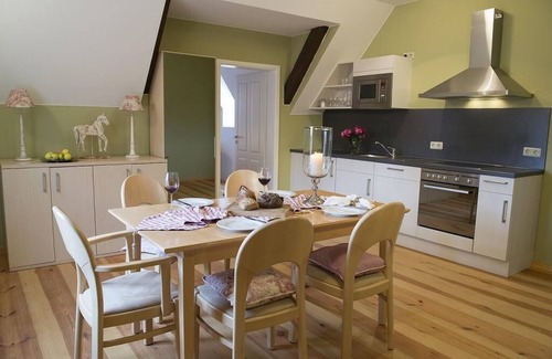 Stolpe Apartment | Spacious 3-Room Apartment with Kitchen for Family Stays