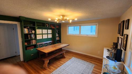 Salem Villa | 30 Charles Street