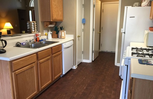 Stoney Ridge House | Ideal Stays for Traveling Nurses and Home Buyers in Transition