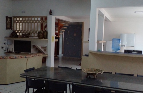 Maranduba House | Oceanfront Retreat: Pet Friendly & Steps from the Beach