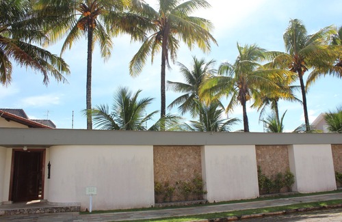 Jardim Imperador House | Beachside Retreat with Pool and High Guest Rating